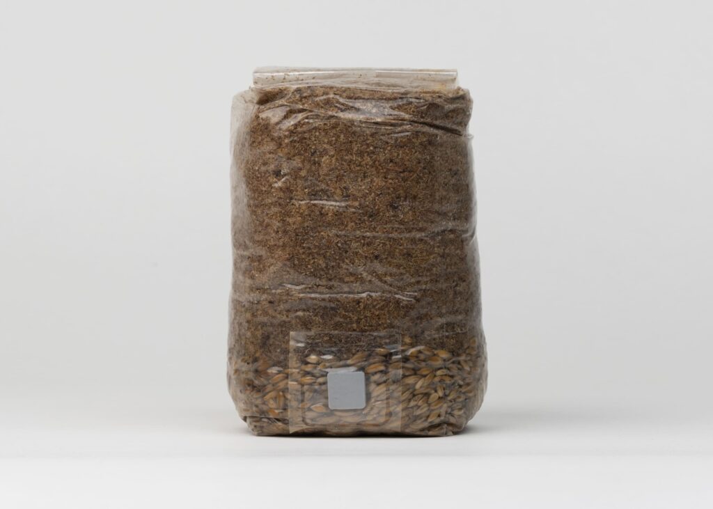 All-in-one hardwood substrate, 1 kg - Image 3